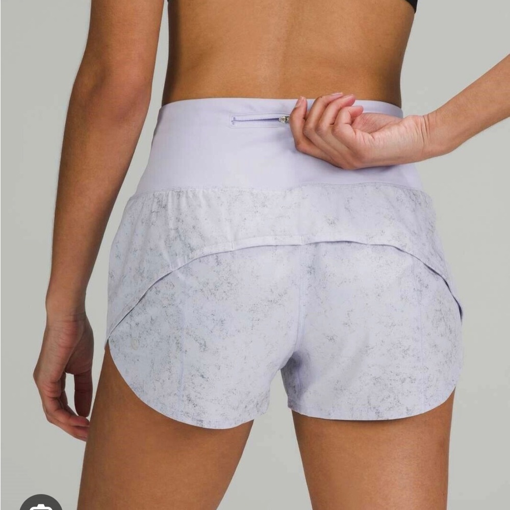 Lululemon mid rise speed up short gravel dust pastel blue multi (lilac)